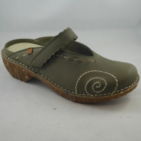 El Naturalista NG96KAK Yggdrasil Clog