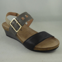 Naot 5052-NUO Dynasty Wedge