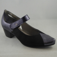 Dorking D7746BLK Triana Pump