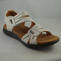 Clarks 26177306 Kitly Ave