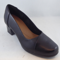 Clarks Un.Damson Step