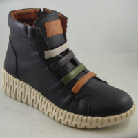 Roamers JUDITHBLK Judith Pull on