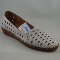 Volks Walker 1562-Q151 Perf Slipon