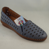 Volks Walker 1562-Q154 Perf Slipon