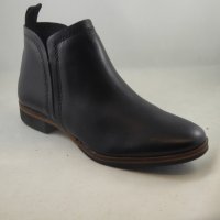 EOS GAIDBLK Gaid Peter Pan Boot Black.JPG